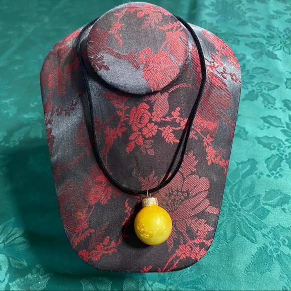 🎄New Christmas Bulb Earrings & Necklace Set - Picture 4 of 7